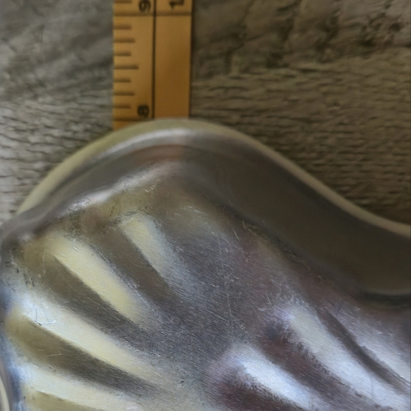 Vintage Aluminum Butterfly Cake Pan Classic Character Mold Wilton Fairycore - Picture 7 of 7